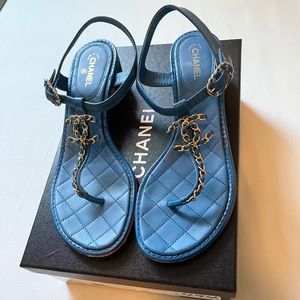 Chanel thong goatskin sandal